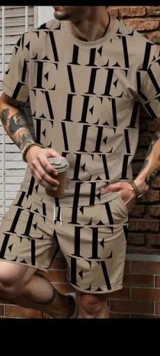 Vente d'un ensemble t-shirt et pantalon pour homme à Cergy-Pontoise, Cergy-Pontoise, WISDOM